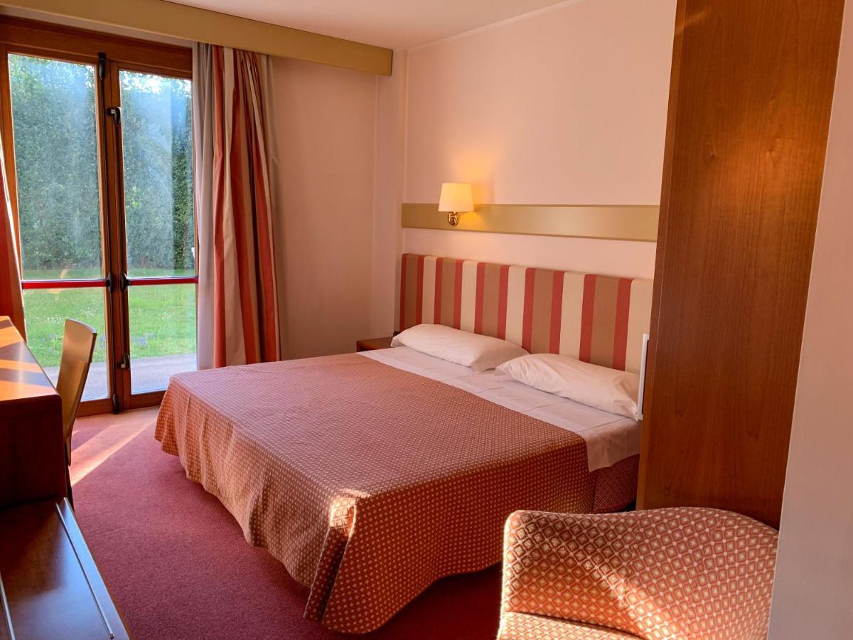 Eurohotel Palace Maniago Eksteriør billede