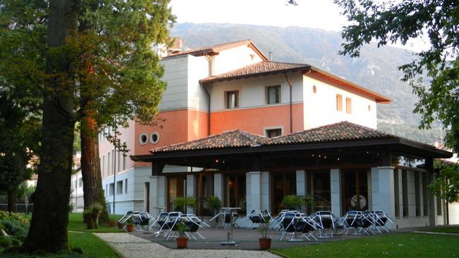 Eurohotel Palace Maniago Eksteriør billede